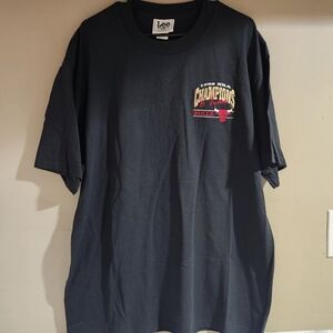 Vintage Lee 1998 NBA Champions Chicago Bulls Tshirt Size XL